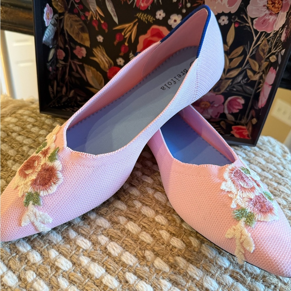 Breifola Pink Ballet Flats with embroidered embellishments women’s size 9
